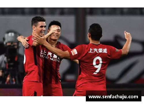 广州恒大在中超联赛中力克上海上港，登顶积分榜排名，双冠王的守擂战继续